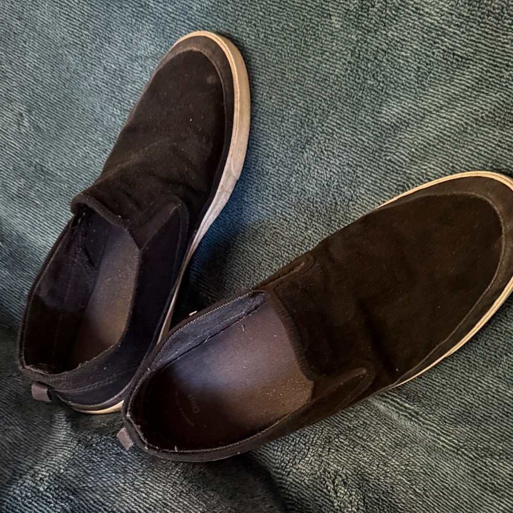 GAP Men's Black Suede Slip-On Loafers